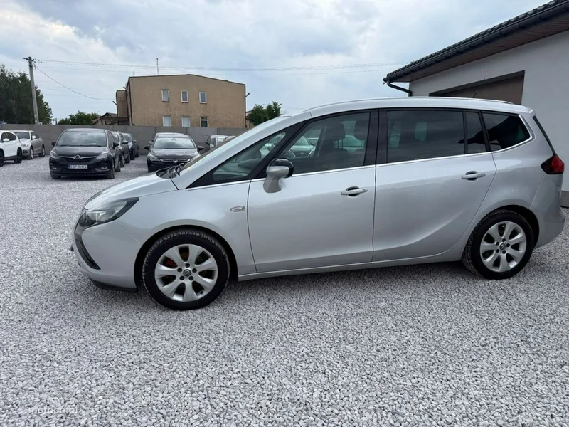 Opel Zafira C Tourer 34