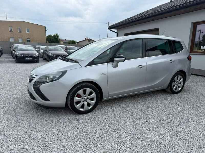 Opel Zafira C Tourer 35