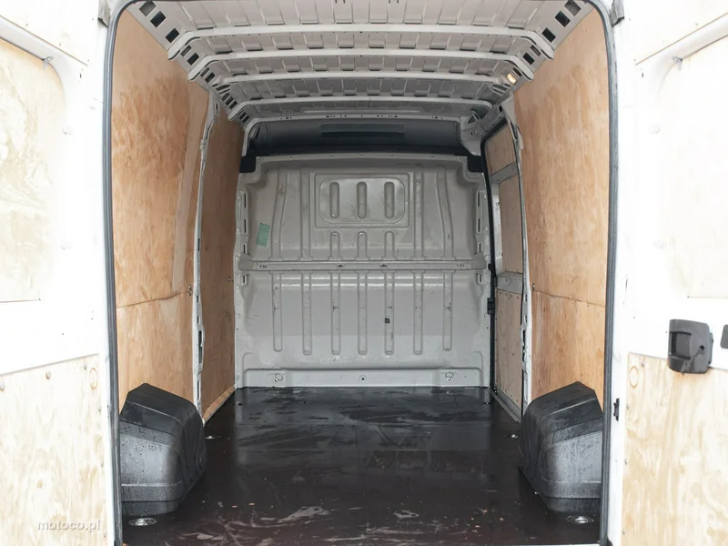 Opel Movano 19