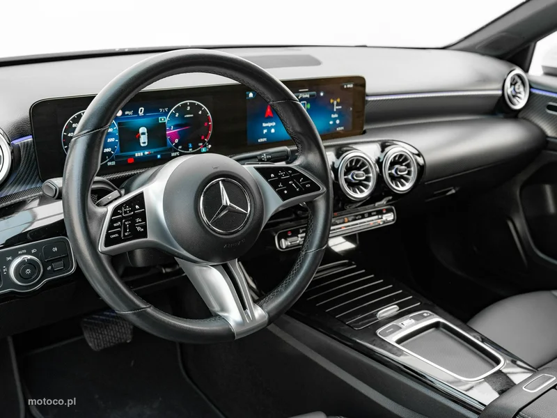 Mercedes-Benz Klasa A W177 A 200 6