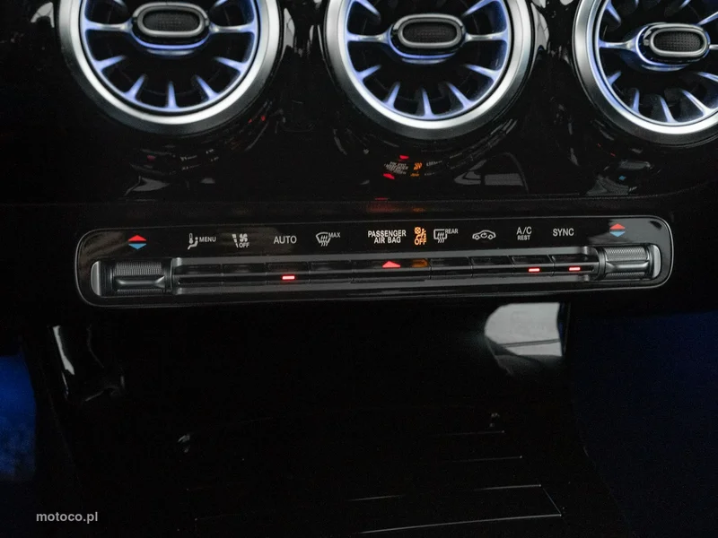 Mercedes-Benz Klasa A W177 A 200 15