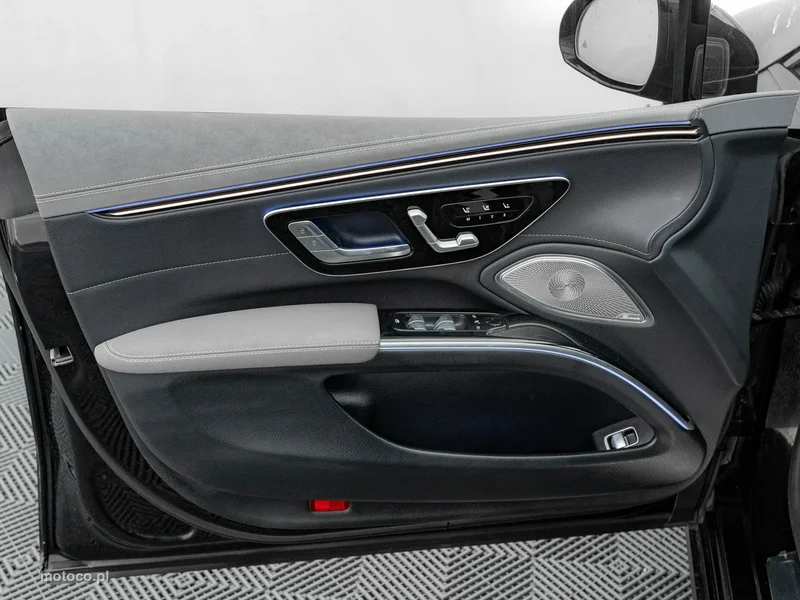 Mercedes-Benz EQS 11