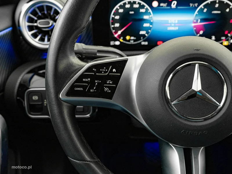 Mercedes-Benz Klasa A W177 A 200 13
