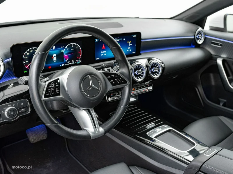 Mercedes-Benz Klasa A W177 A 200 6