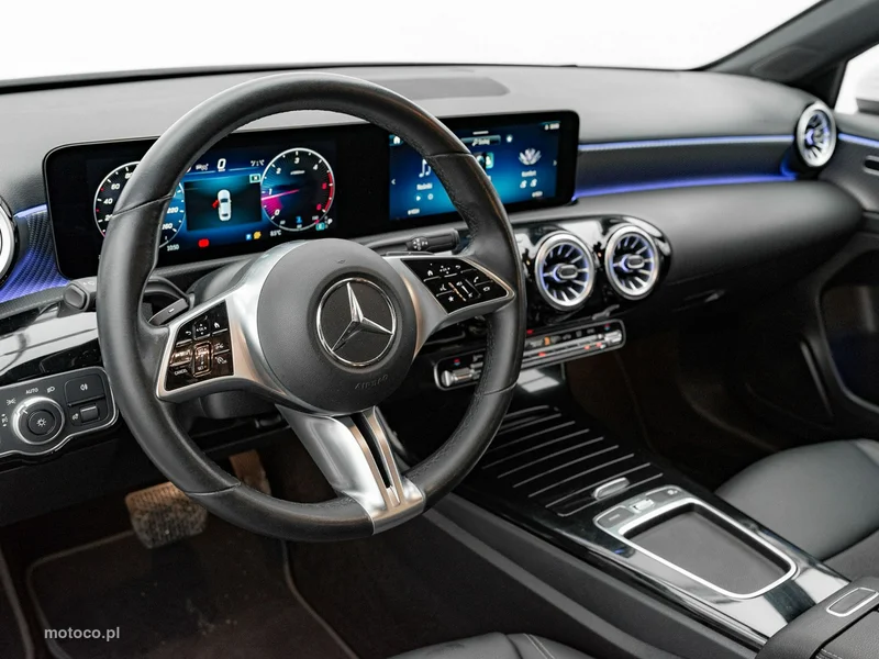 Mercedes-Benz Klasa A W177 A 200 6
