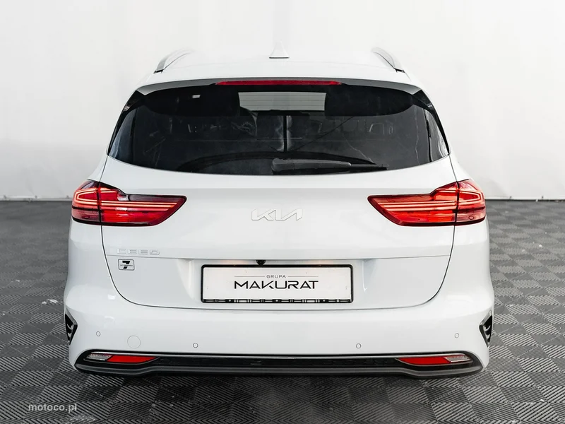 Kia Cee'd 8