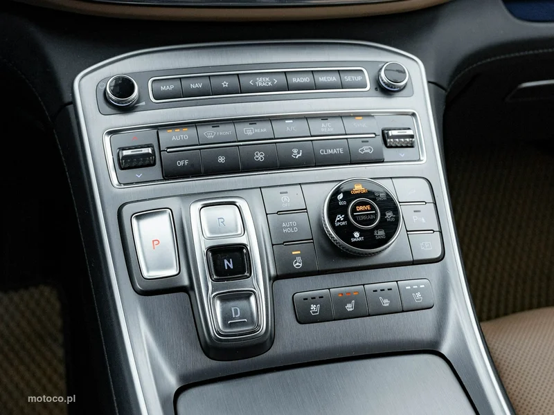 Hyundai SANTA FE 16