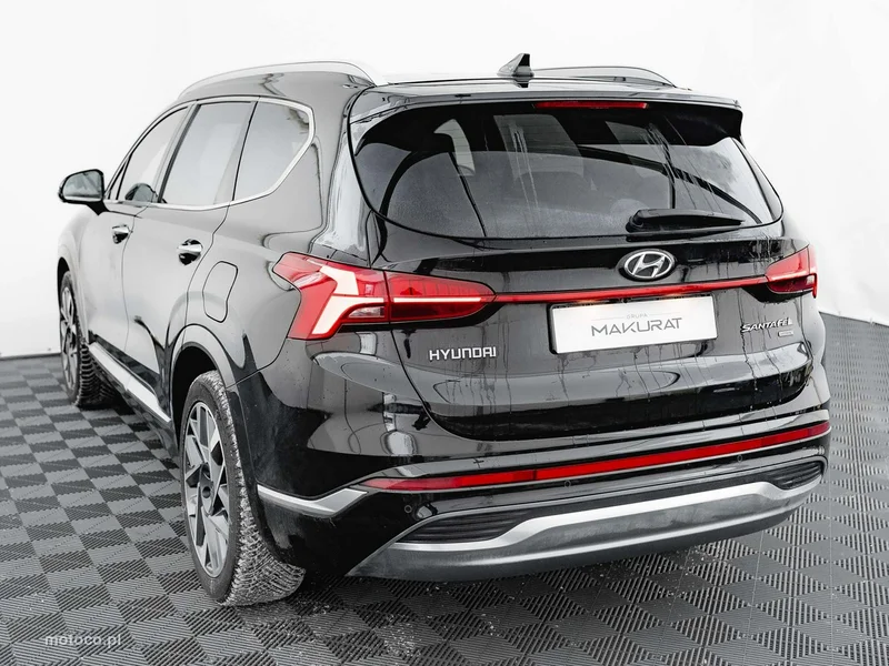 Hyundai SANTA FE 4