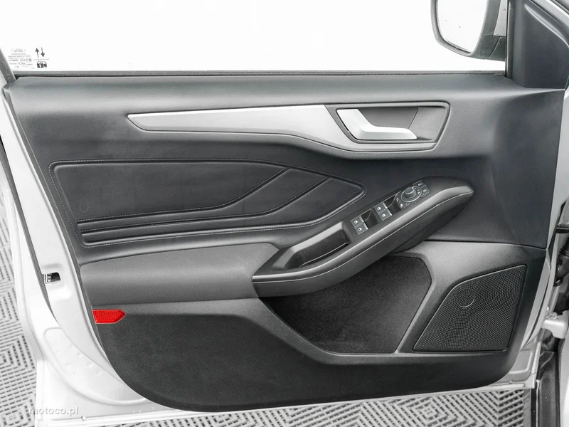 Ford Focus IV 10