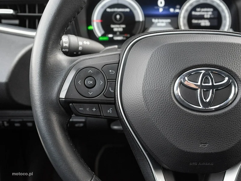 Toyota Corolla E210 14