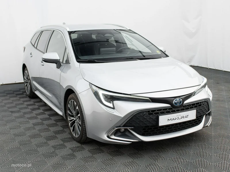 Toyota Corolla E210 3