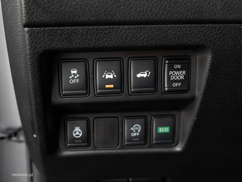Nissan X-Trail 16