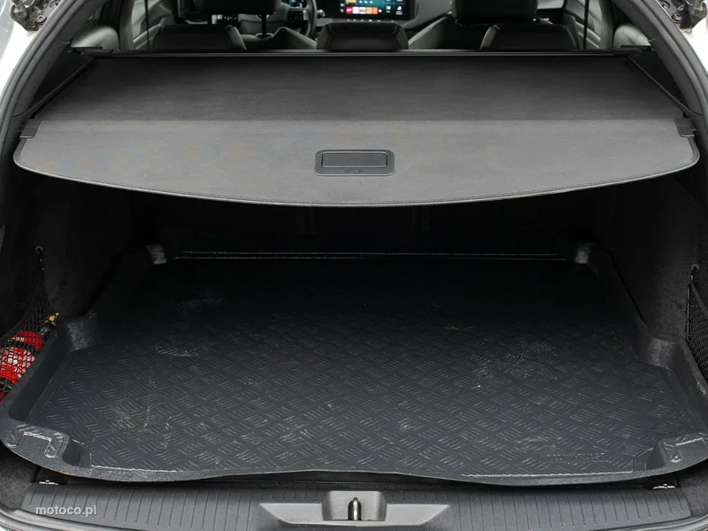 Opel Astra L 25