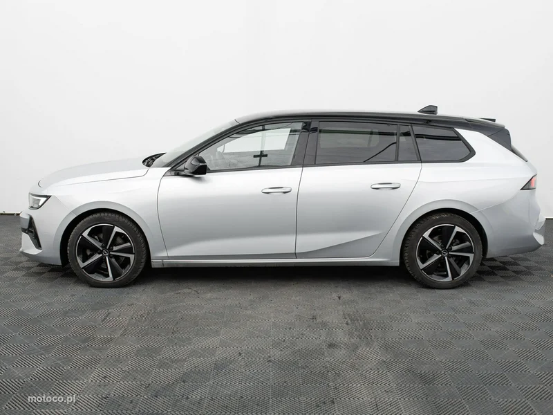 Opel Astra L 8