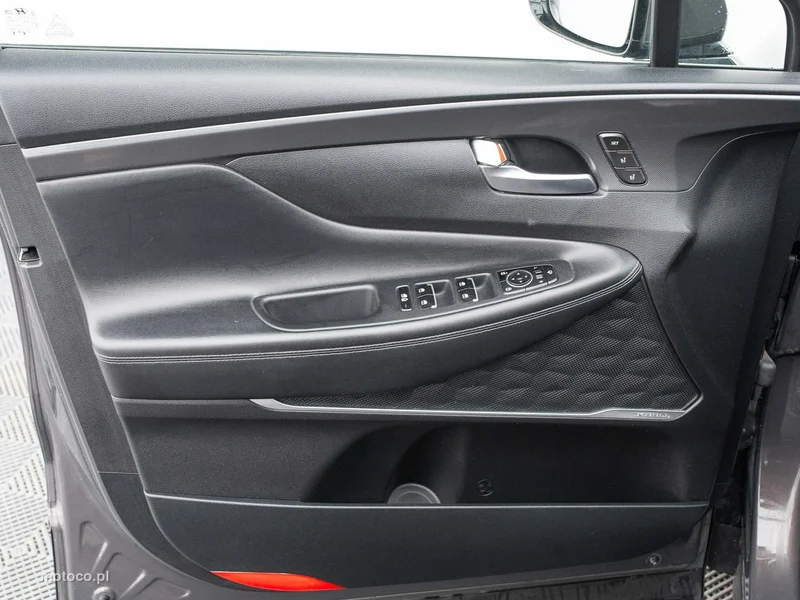 Hyundai SANTA FE 9
