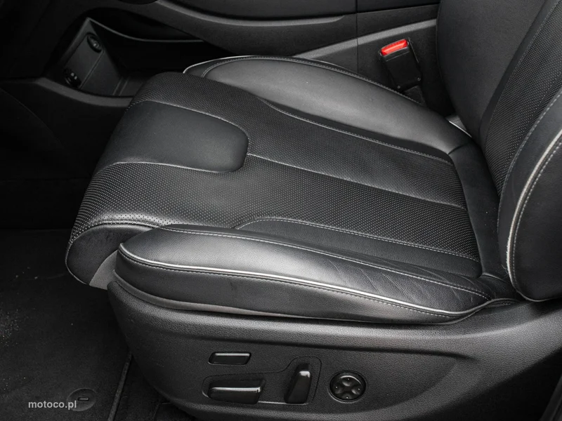 Hyundai SANTA FE 10