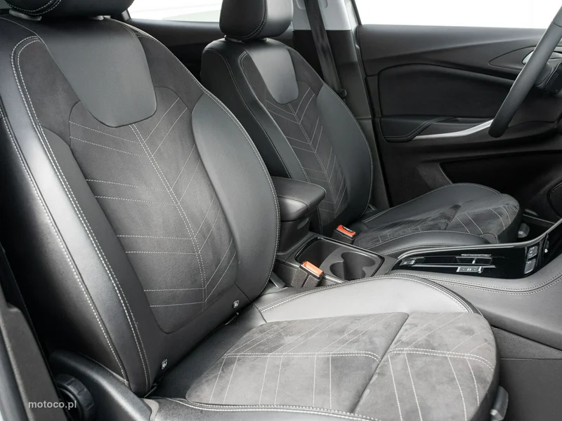 Opel Grandland II 27