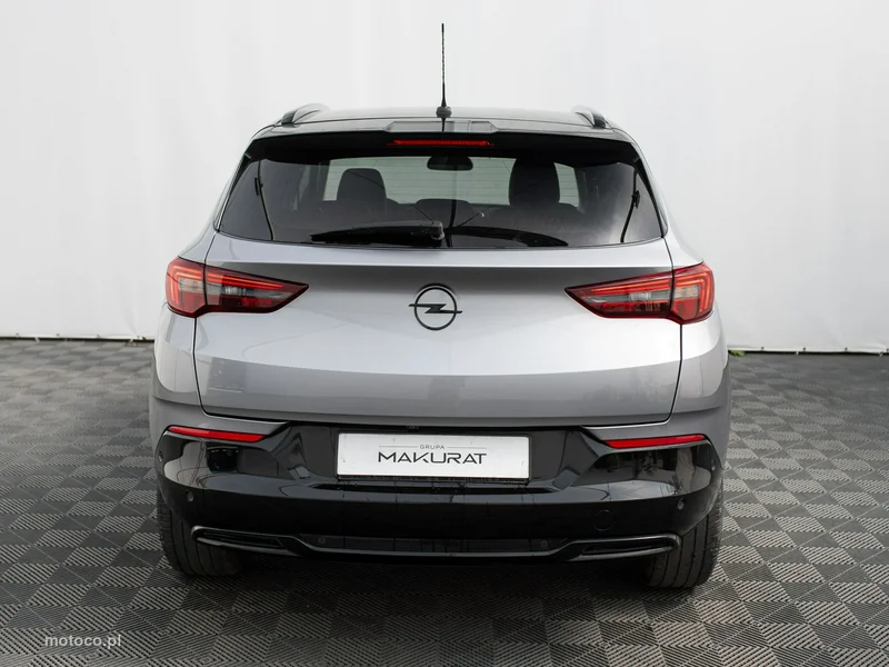 Opel Grandland II 8