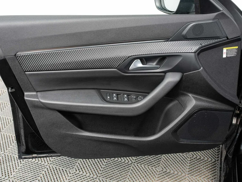 Peugeot 508 SW 9