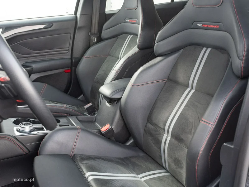 Ford Focus IV 11