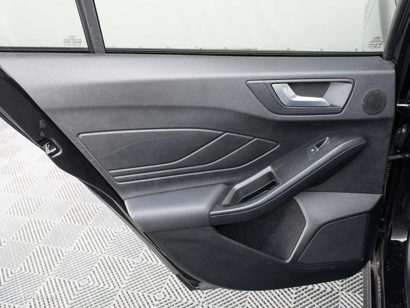 Ford Focus IV 23