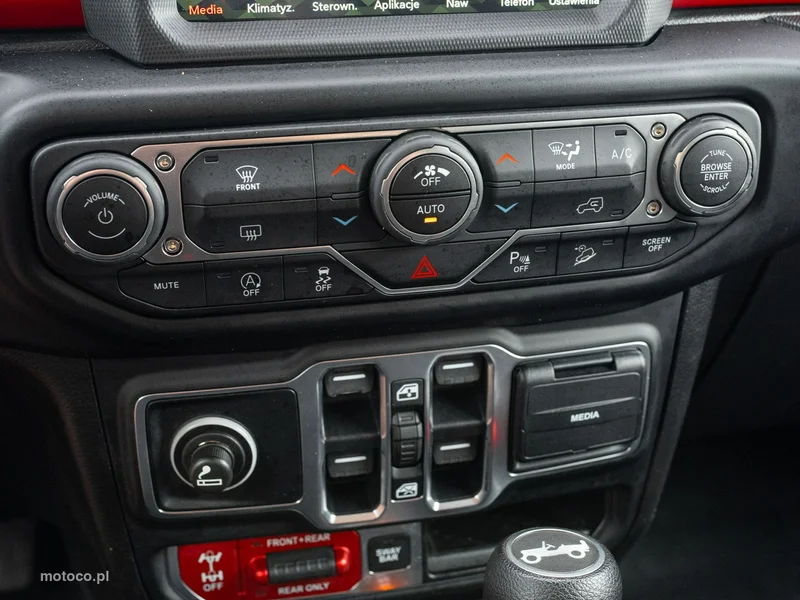 Jeep Wrangler 16