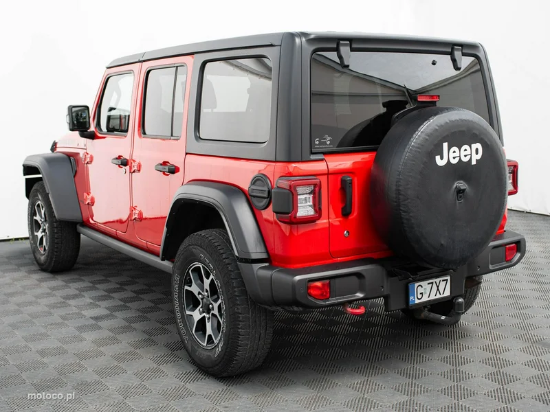Jeep Wrangler 4
