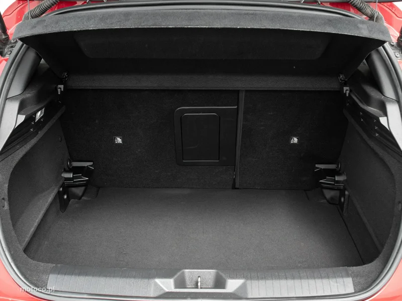 Opel Astra L 24