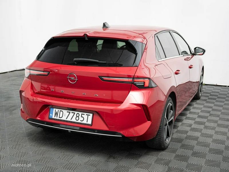 Opel Astra L 5