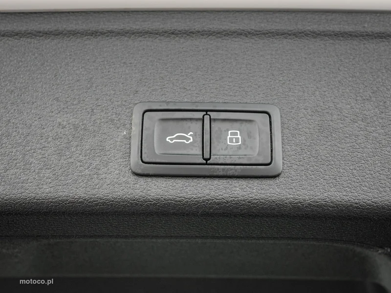 Audi A4 B9 28