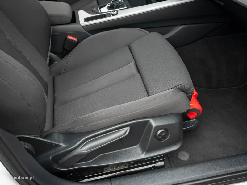 Audi A4 B9 30