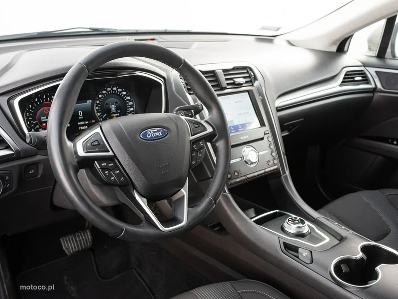 Ford Mondeo V 6