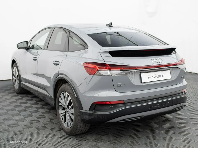 Audi Q4 e-tron 4