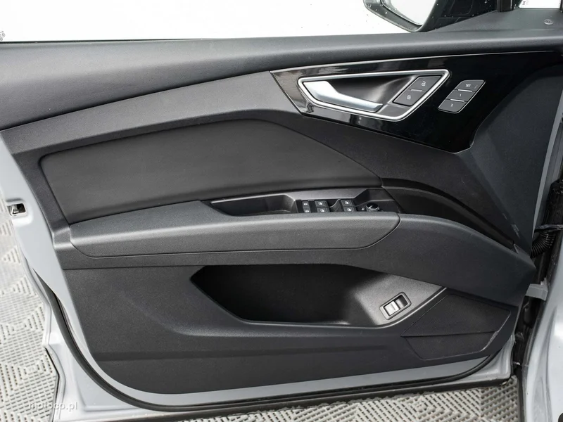Audi Q4 e-tron 9