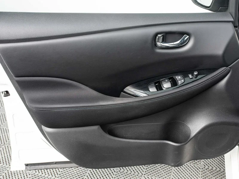 Nissan Leaf 9