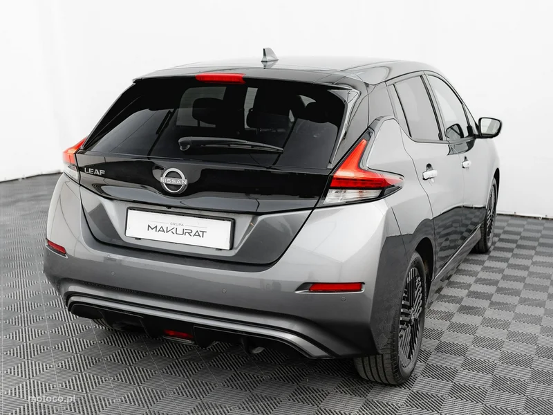 Nissan Leaf 5