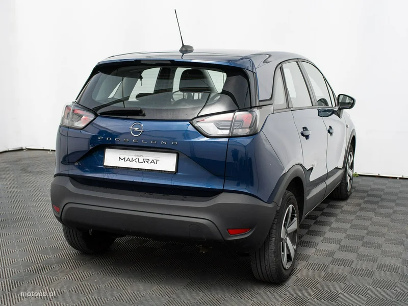 Opel Crossland I 5