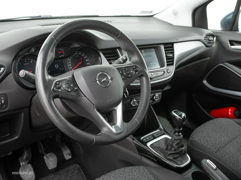 Opel Crossland I 6
