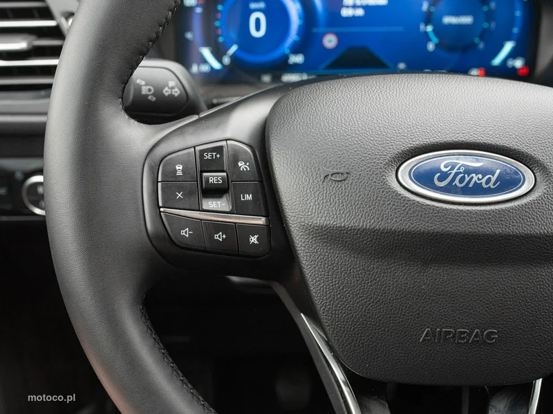 Ford Kuga III 12