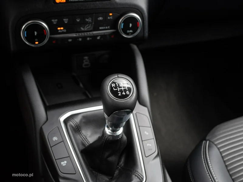 Ford Kuga III 15
