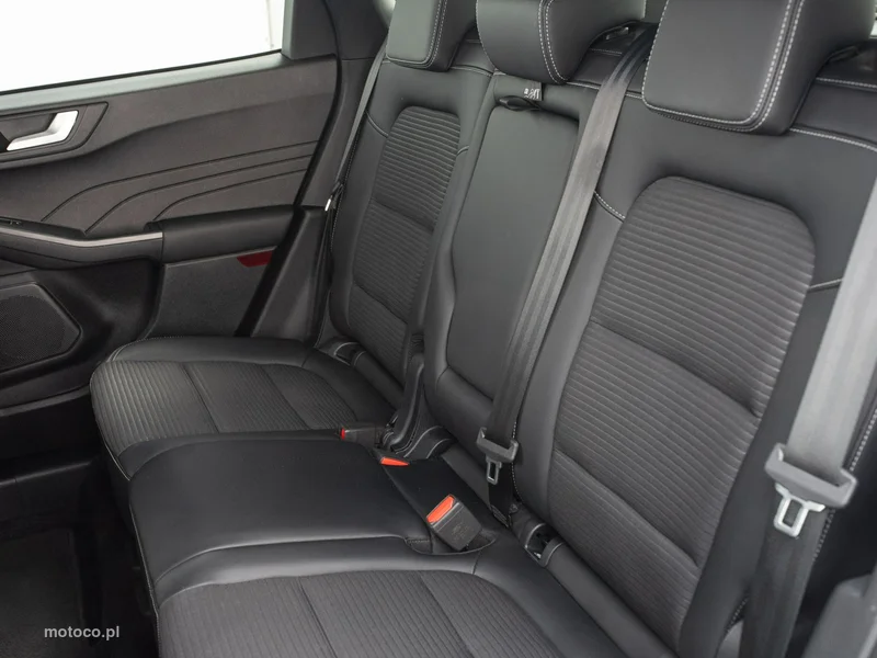 Ford Kuga III 26