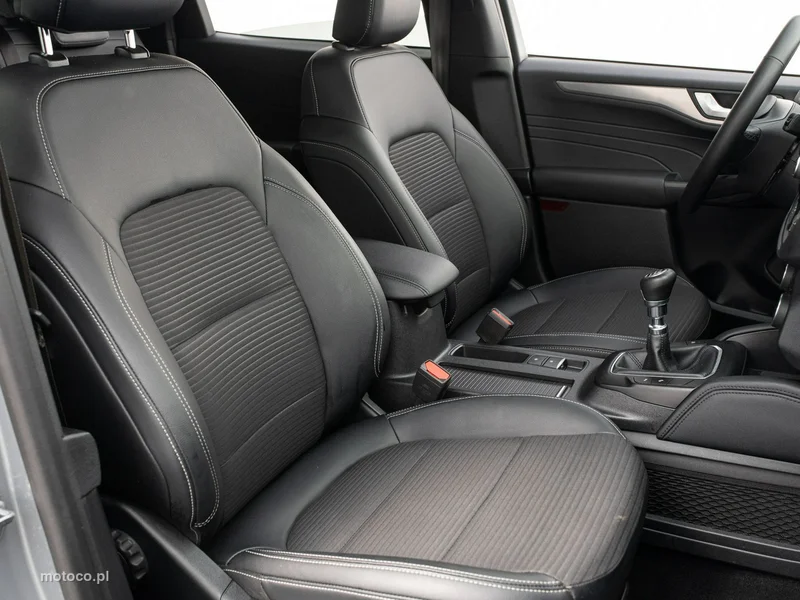 Ford Kuga III 29