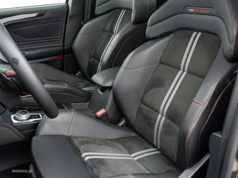 Ford Focus IV 11