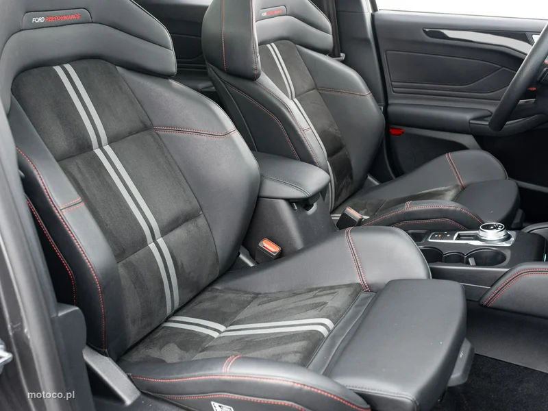 Ford Focus IV 26