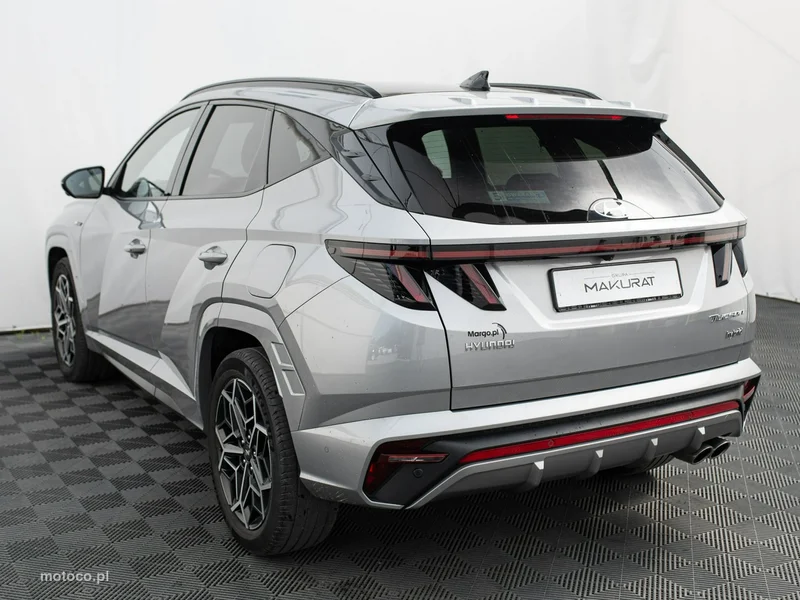 Hyundai TUCSON 4