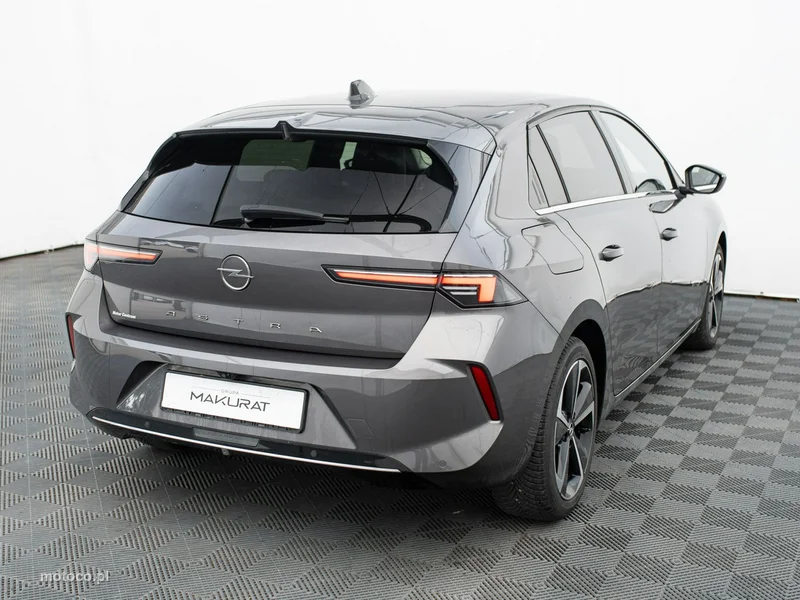 Opel Astra L 5