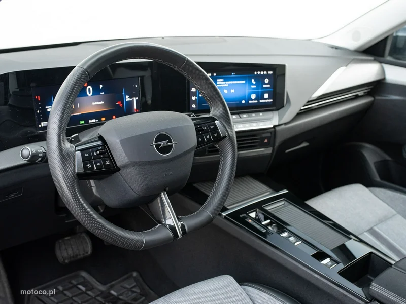 Opel Astra L 6