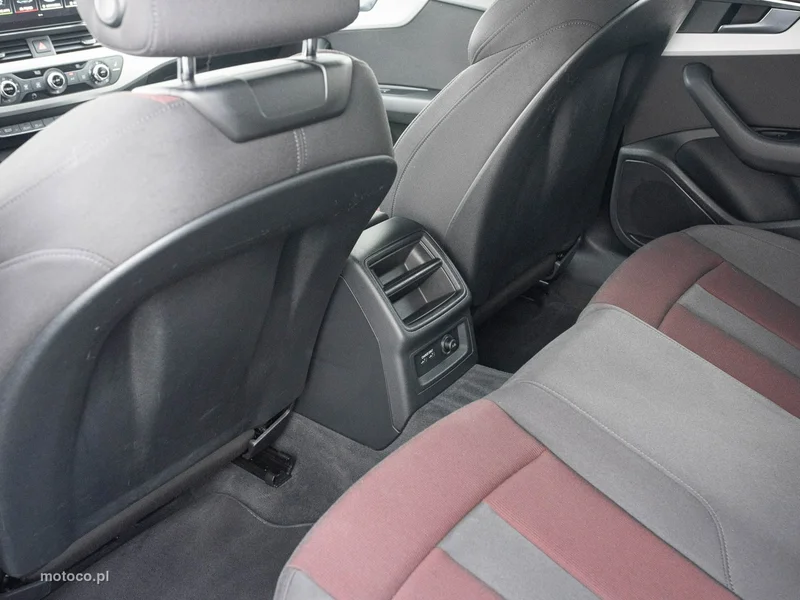 Audi A5 F5 25