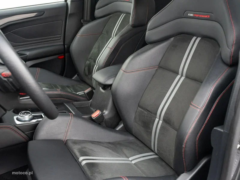 Ford Focus IV 11