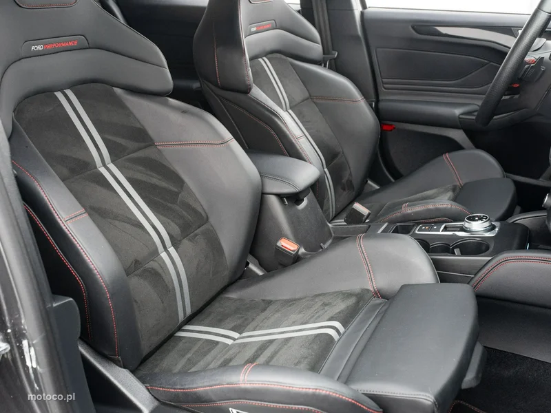 Ford Focus IV 25